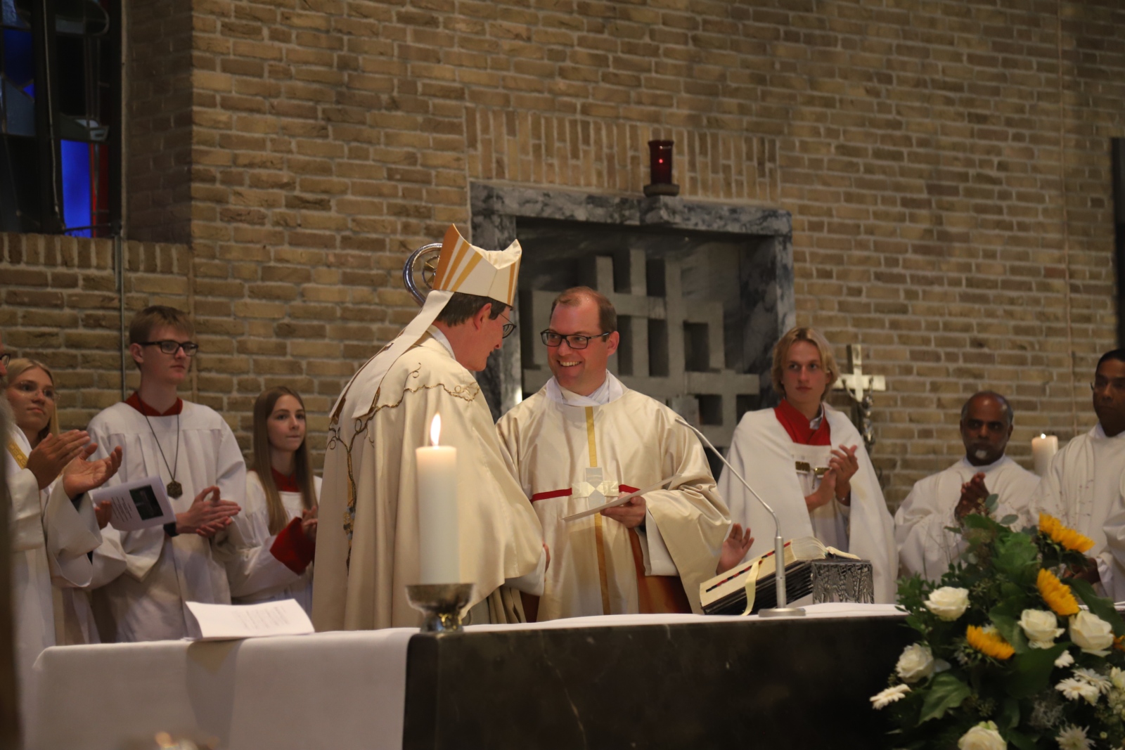 21.09.2025 in St. Hubertus Bergheim-Kenten, mit Kardinal Woelki