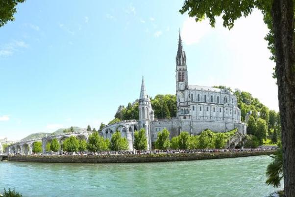 lourdes.jpg_1208964161
